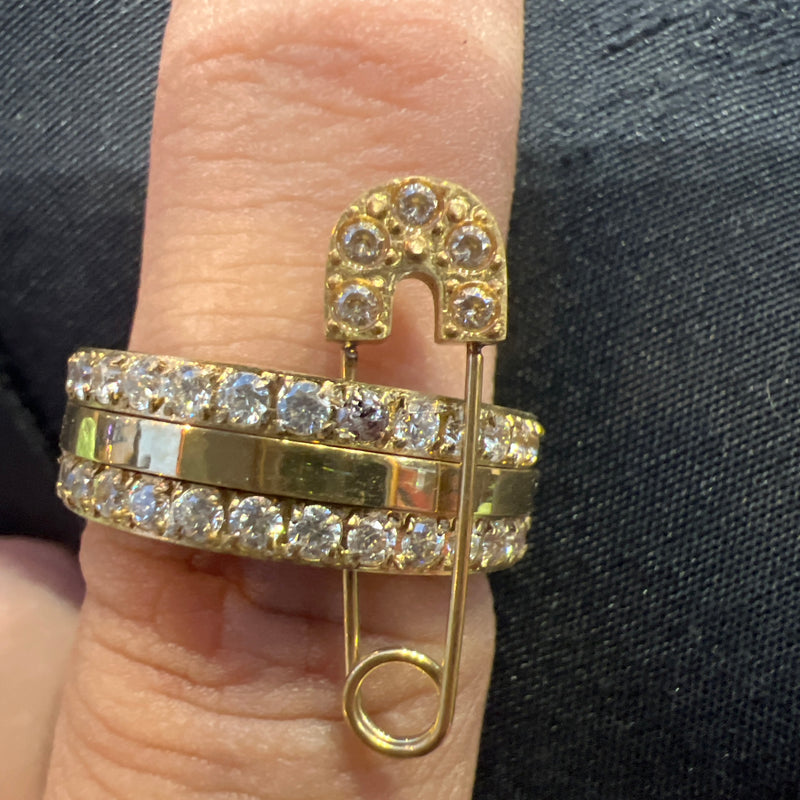 Safety pin ring stack