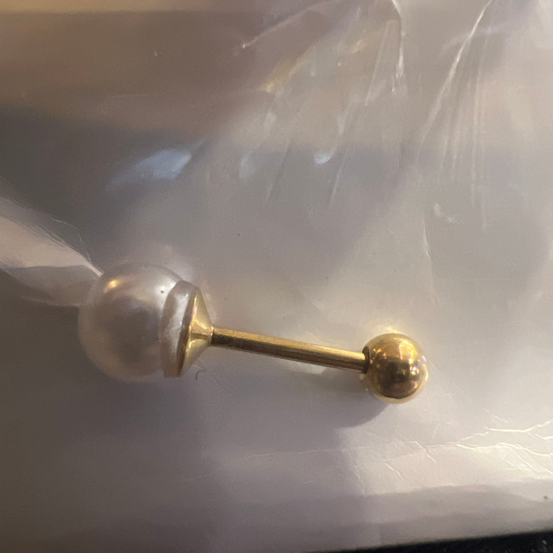 Pearl nose pin