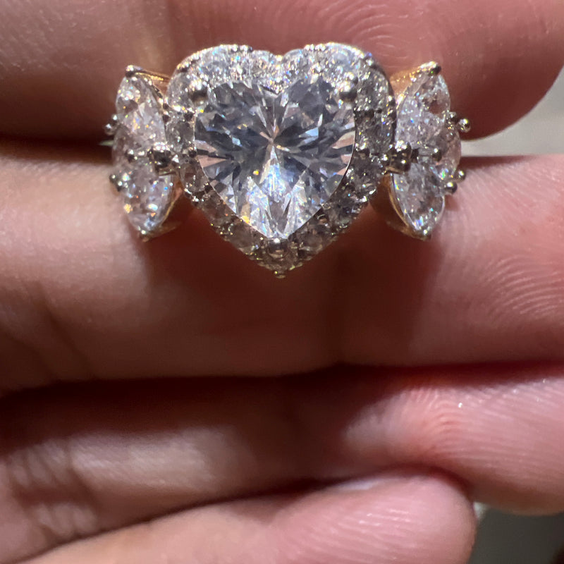 xuping heart stone golden ring
