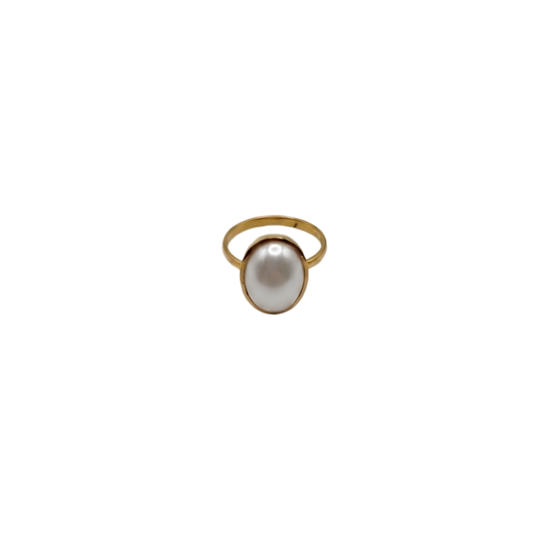 Oval Pearl Ring