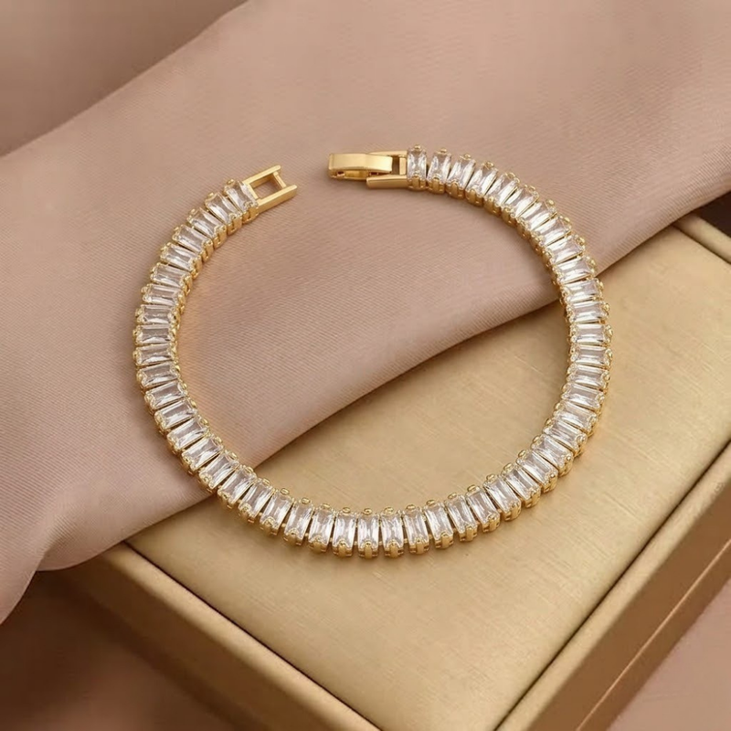 Luxurious Crystal Bracelet