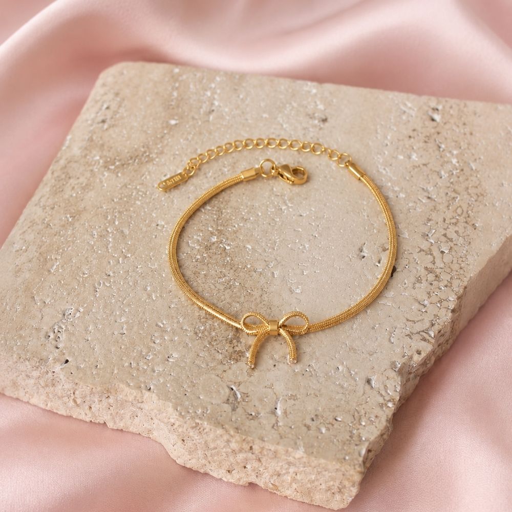 Pretty Bow Wrist Bracelet