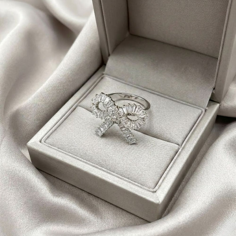 Pretty Bow Ring