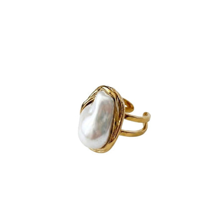 Luxe Pearl Ring